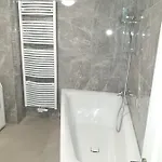 Sehr Grosse 5 Mit Garten Und Terasse Apartment *
