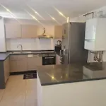 Apartment Sehr Grosse 5 Mit Garten Und Terasse *