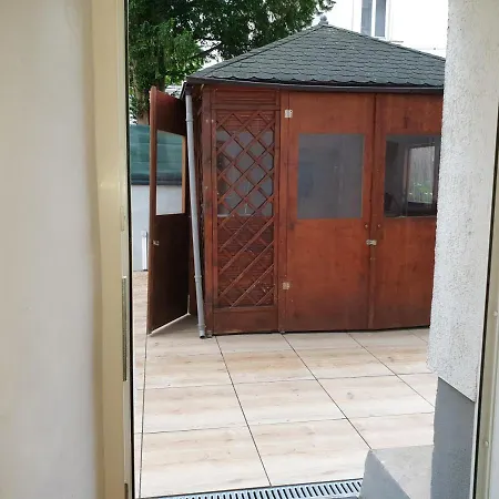 Sehr Grosse 5 Mit Garten Und Terasse Apartment *