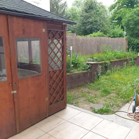 Sehr Grosse 5 Mit Garten Und Terasse Wiesbaden