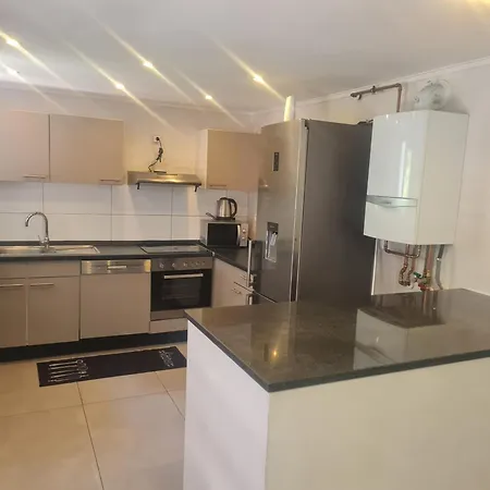 Sehr Grosse 5 Mit Garten Und Terasse