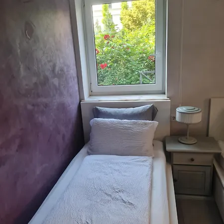 Sehr Grosse 5 Mit Garten Und Terasse * 비스바덴