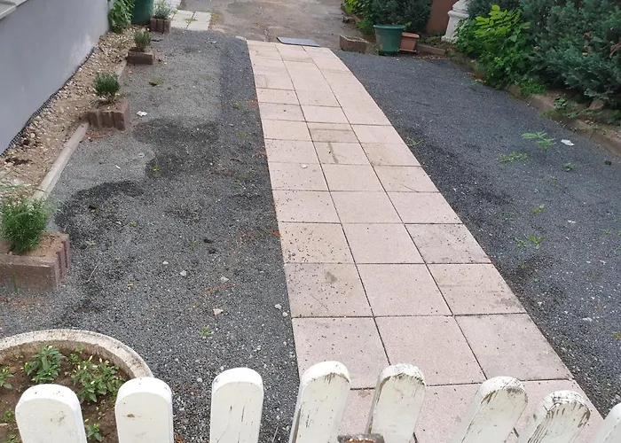 Sehr Grosse 5 Mit Garten Und Terasse