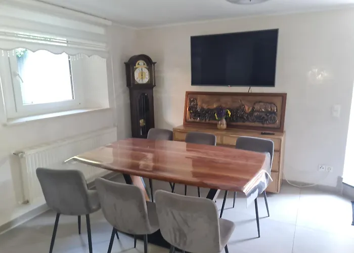 Sehr Grosse 5 Mit Garten Und Terasse 아파트 비스바덴