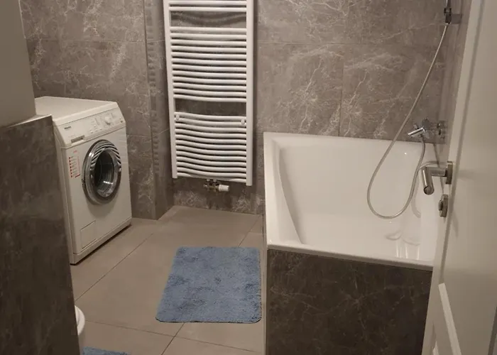 Sehr Grosse 5 Mit Garten Und Terasse *