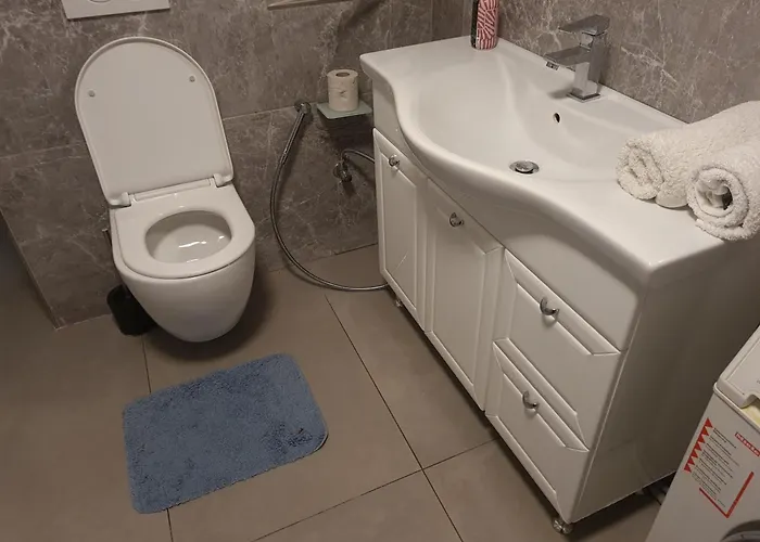 Sehr Grosse 5 Mit Garten Und Terasse * 비스바덴